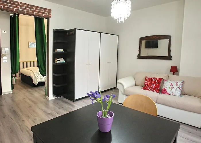 Apartman And House *