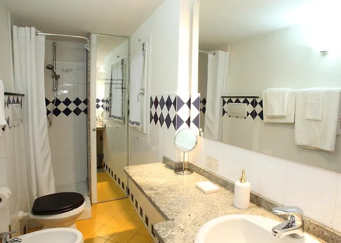 Apartman And House *